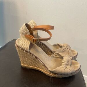 Tory Burch Espadrille Wedges sandals size 10B